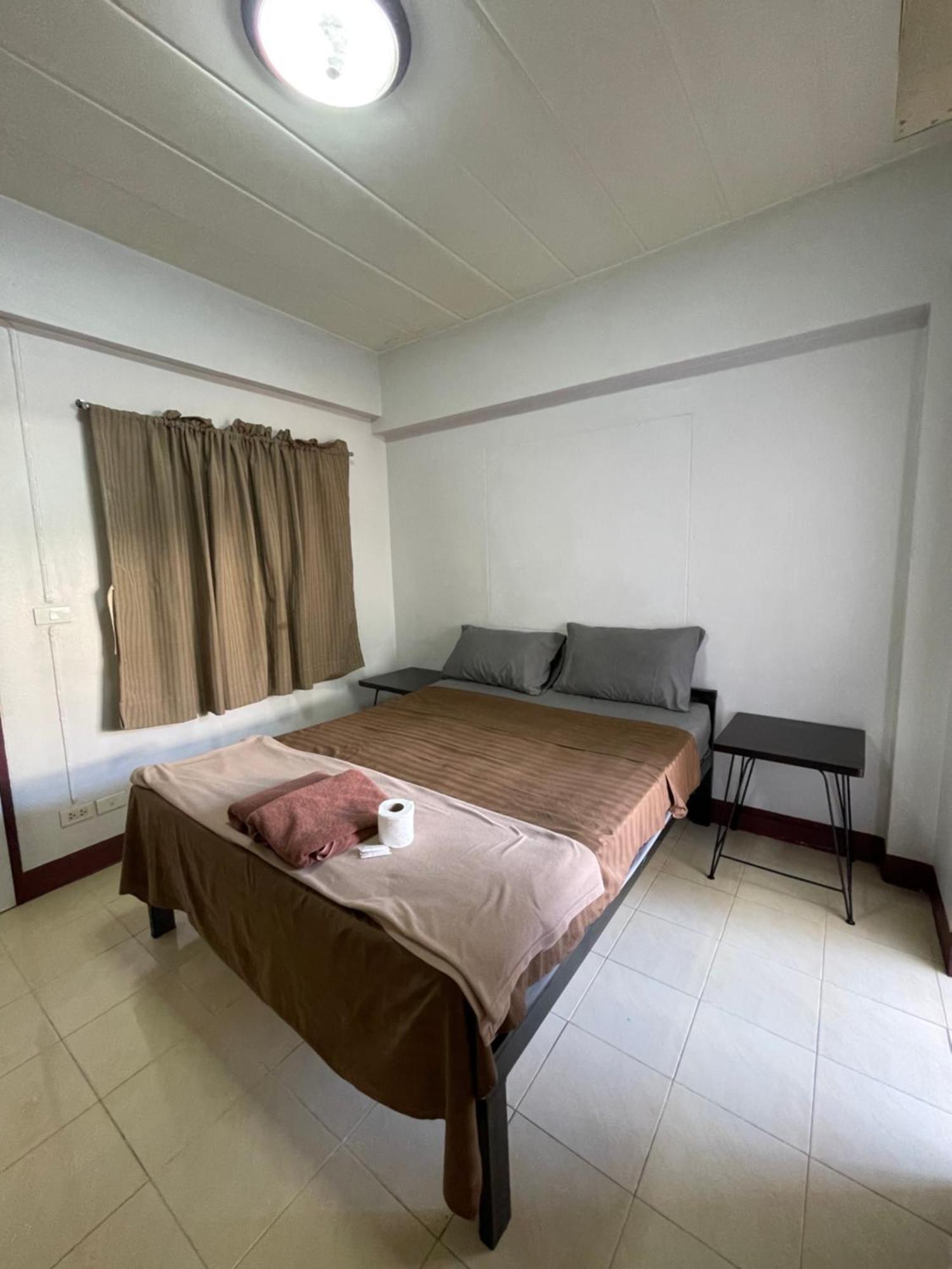 Jj Guesthouse Chiang Mai Zewnętrze zdjęcie