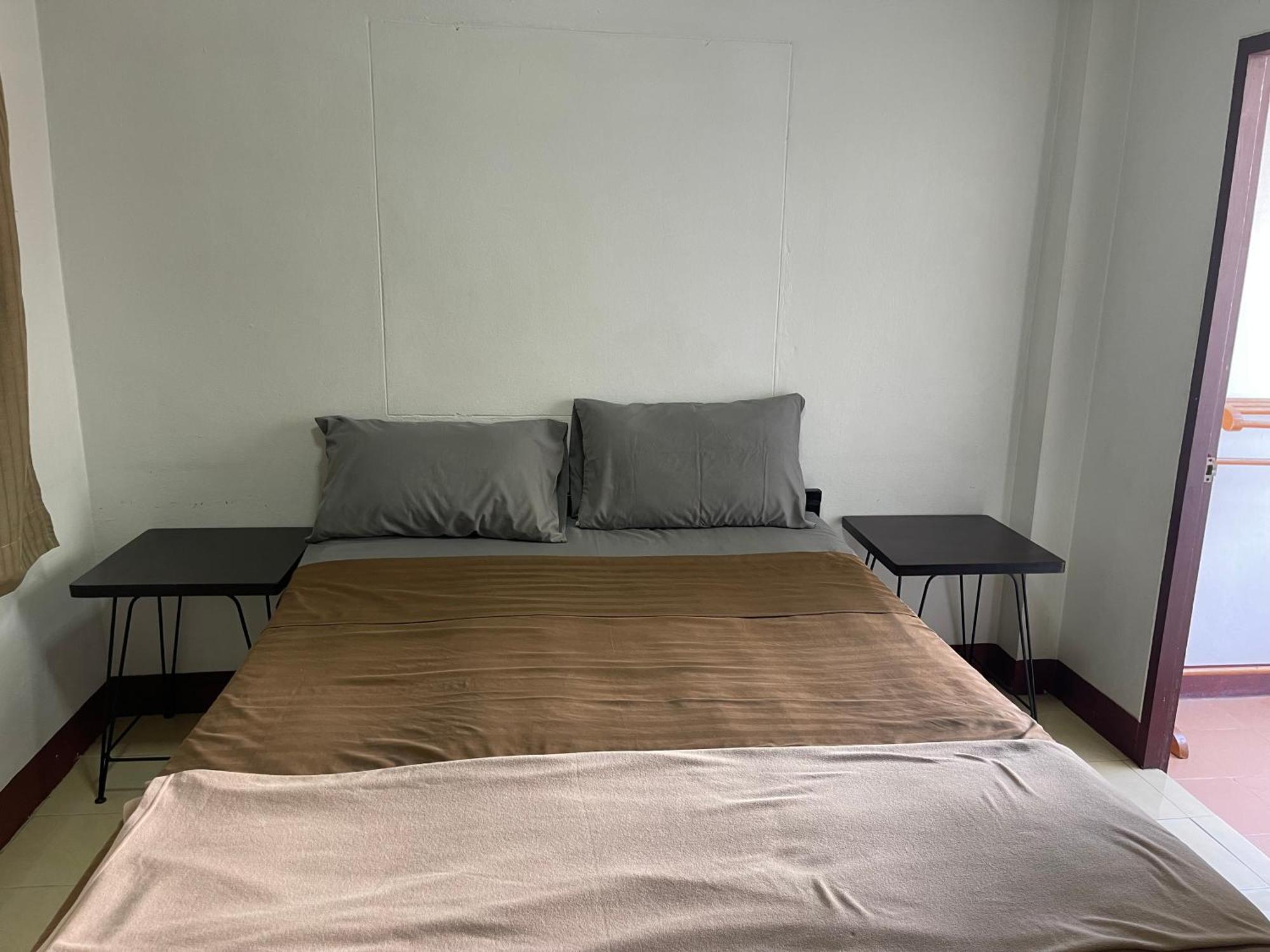 Jj Guesthouse Chiang Mai Zewnętrze zdjęcie