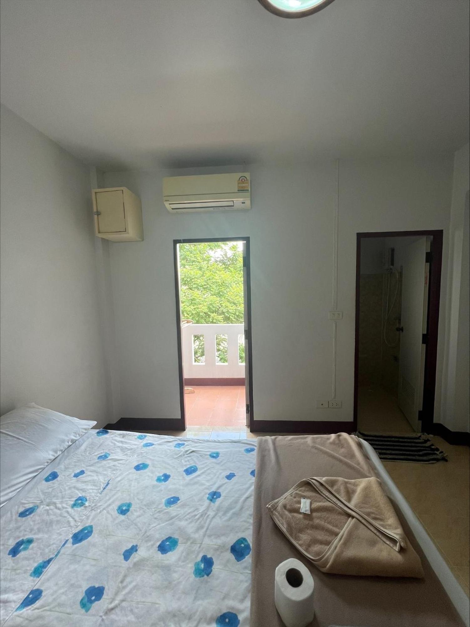 Jj Guesthouse Chiang Mai Zewnętrze zdjęcie