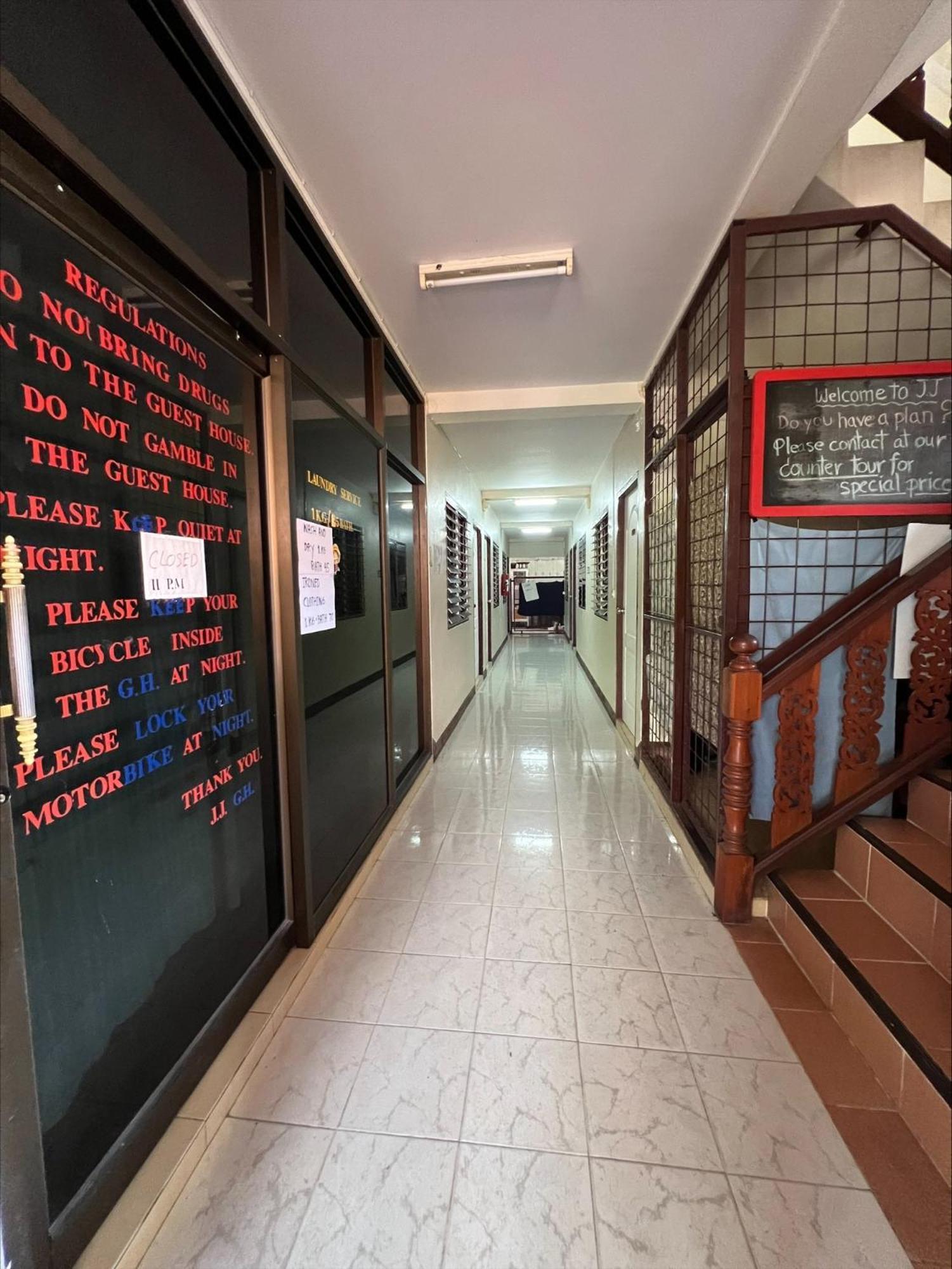 Jj Guesthouse Chiang Mai Zewnętrze zdjęcie