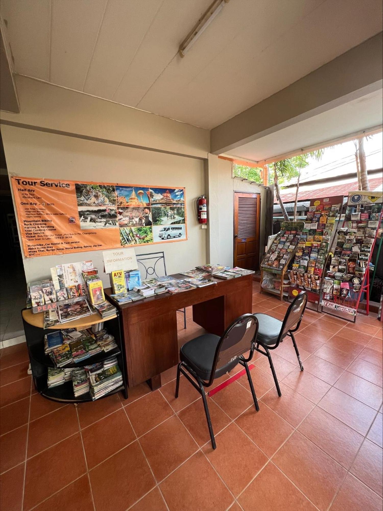 Jj Guesthouse Chiang Mai Zewnętrze zdjęcie